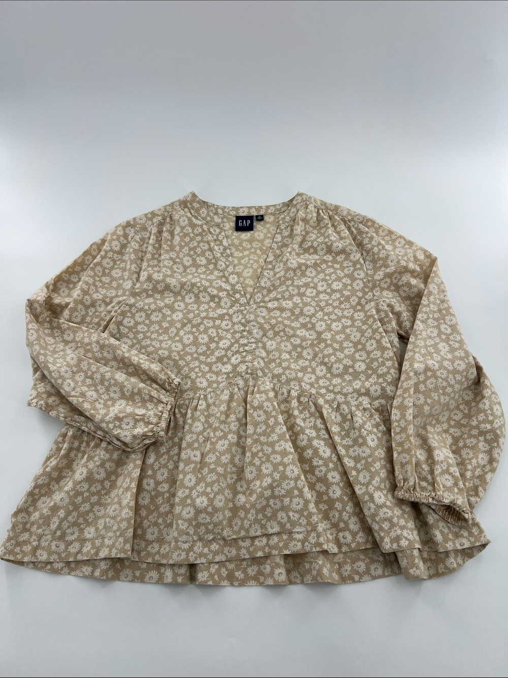 GAP Beige micro Floral V-Neck cotton Peplum Tunic boho lightweight neutral